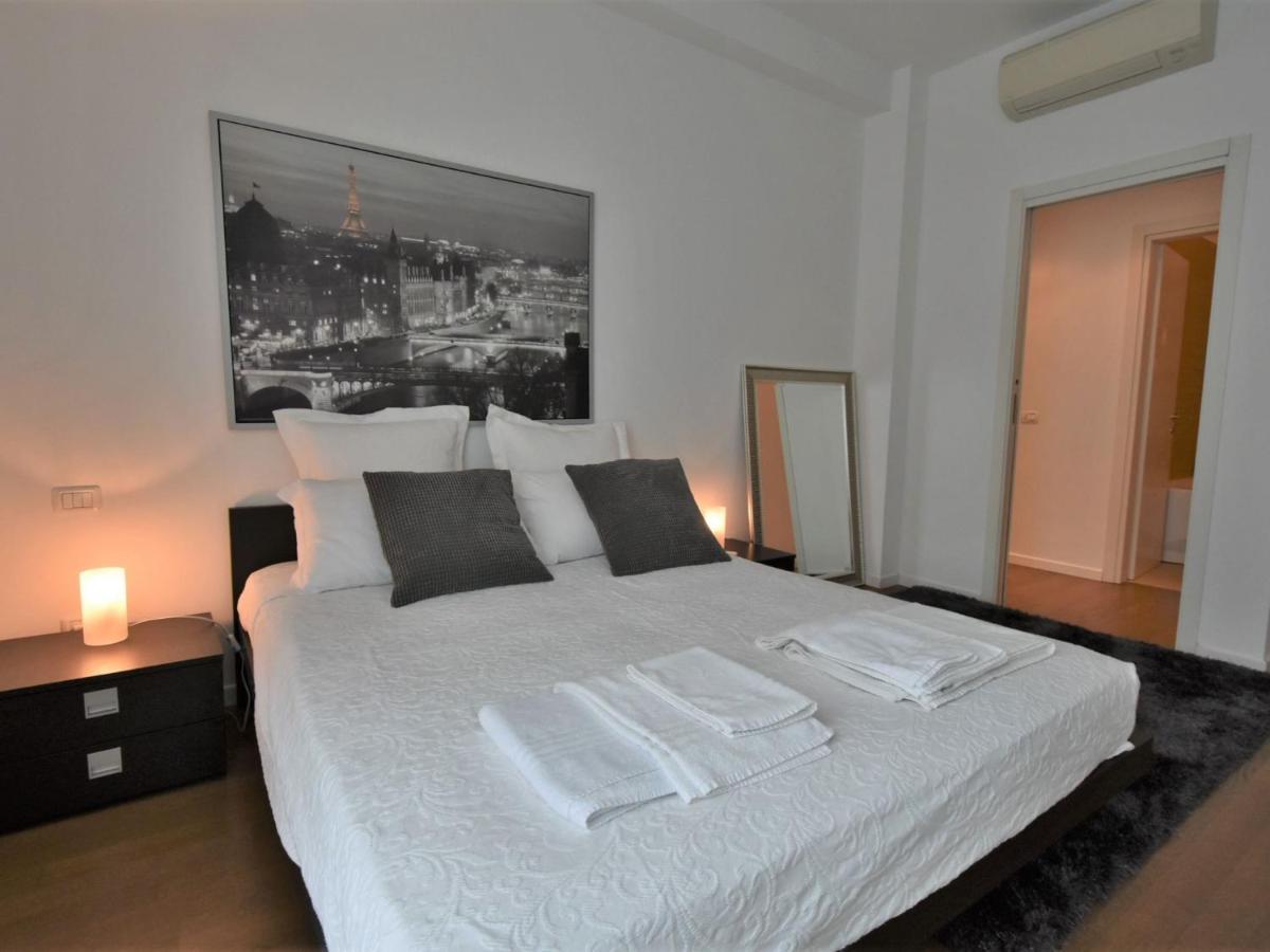 Corso Genova By Interhome Appartement Milaan