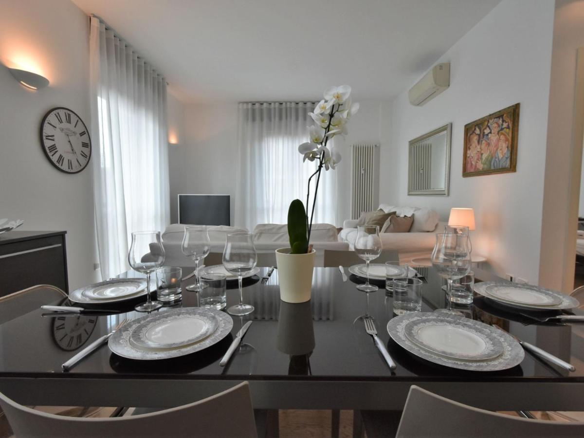 Corso Genova By Interhome Appartement Milaan